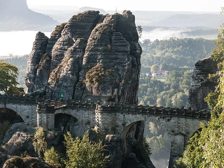 Elbsandsteingebirge - nochmal die Basteibrücke von nahem