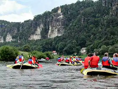 Elbsandsteingebirge Schlauchbootfahrt