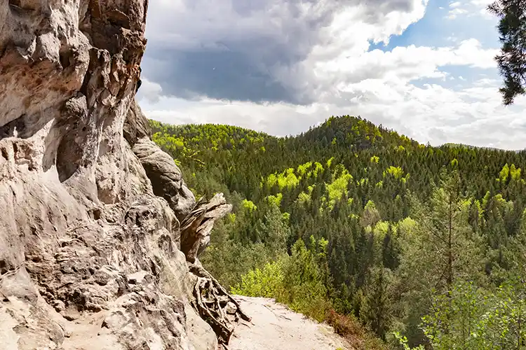 Blick aus der Kleinsteinhöhle zum Großen Pohlshorn