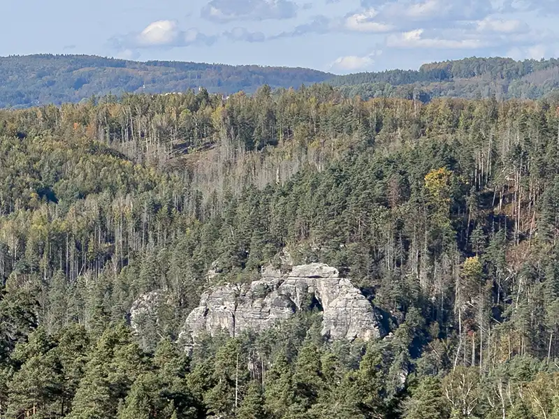 Blick zur Kleinsteinhöhle
